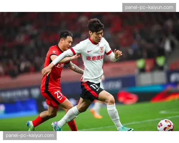 通讯：上海海港绝杀背后的战术博弈——助理教练的临场调整